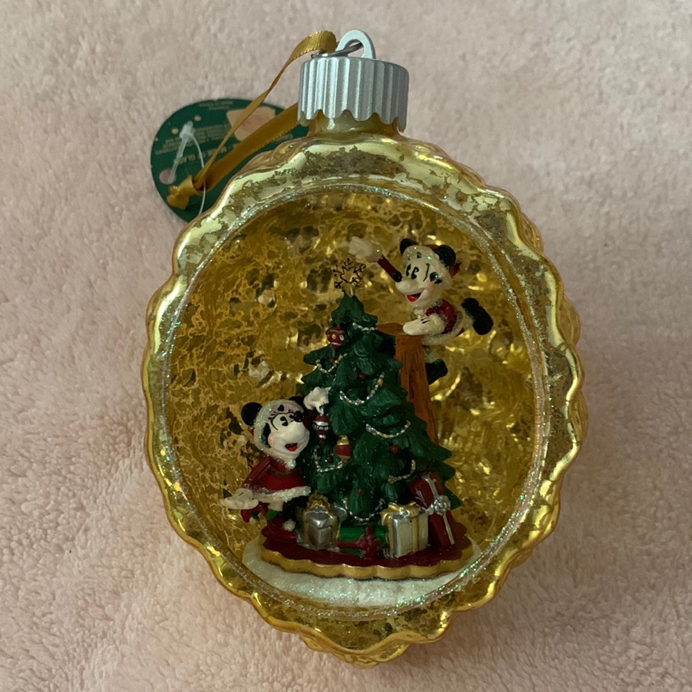 Disney Mickey and Minnie Ornament Light Up